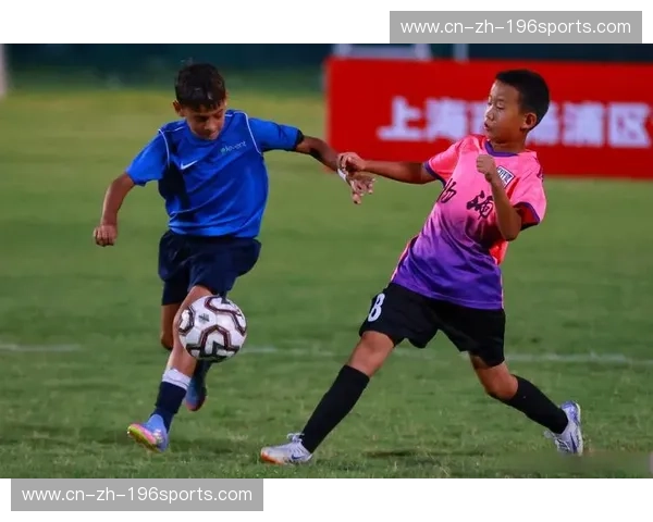 申城绿茵风云：上海绿地与哈尔滨的绿茵对决，谁将书写传奇？